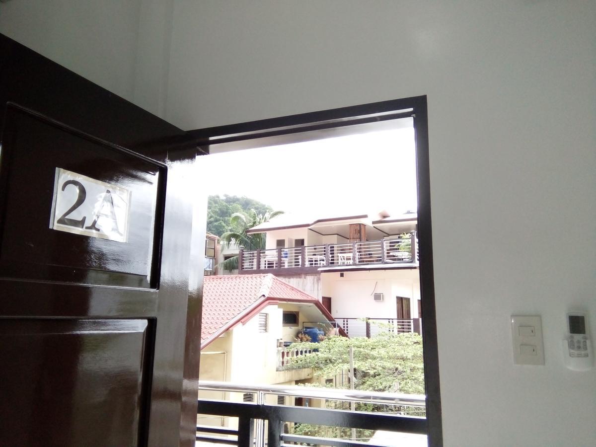 Chelle'S Apartelle - Inn El Nido Exterior foto