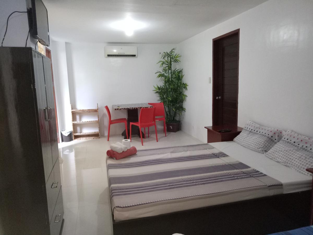 Chelle'S Apartelle - Inn El Nido Exterior foto